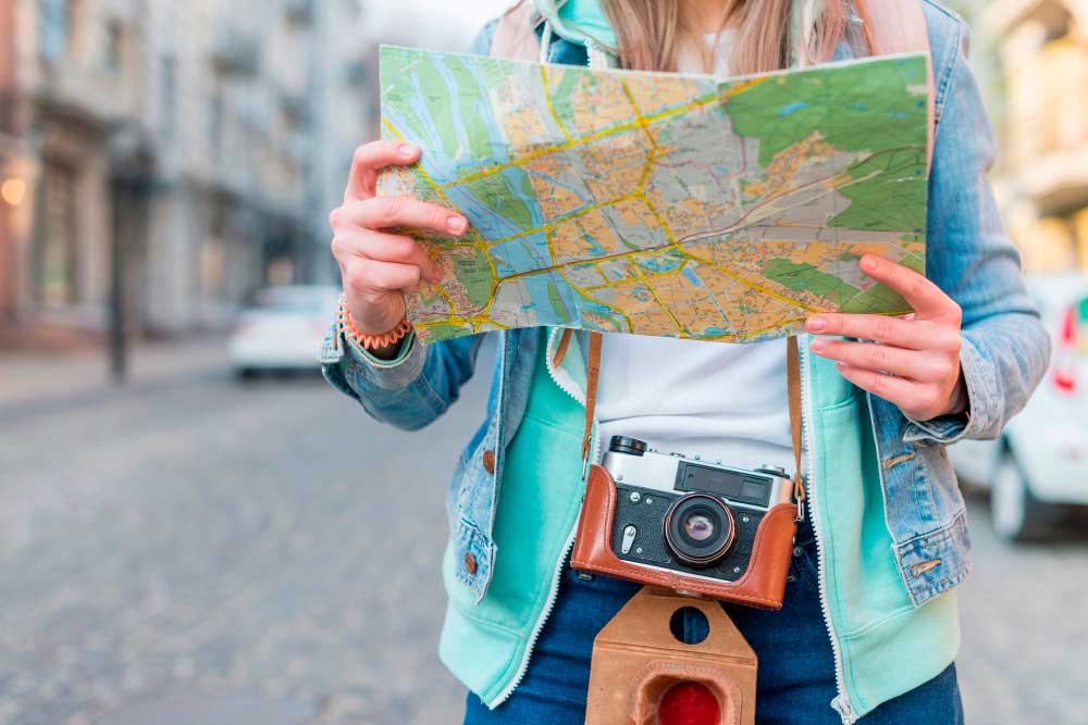 Euskadiko Ekonomia eta Gizarte Arazoetarako Batzordeak irizpena eman du EAEko turismo-gidarien jardueraren dekretu-proiektuari buruz